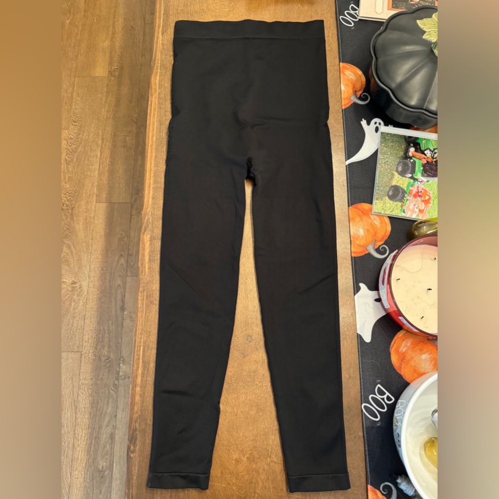 BLANQI Everyday Maternity Leggings - Picture 5 of 5